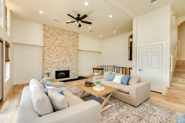 411 Sailfish Lane 101, Freeport, TX 77541