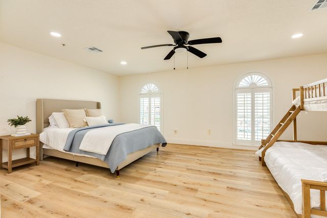 411 Sailfish Lane 101, Freeport, TX 77541