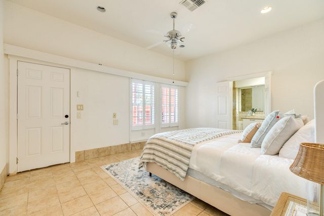 411 Sailfish Lane 101, Freeport, TX 77541