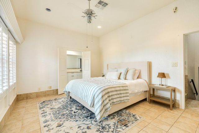 411 Sailfish Lane 101, Freeport, TX 77541