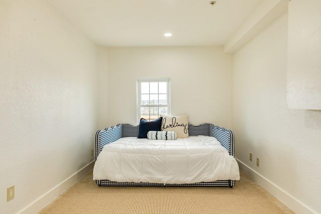 411 Sailfish Lane 101, Freeport, TX 77541