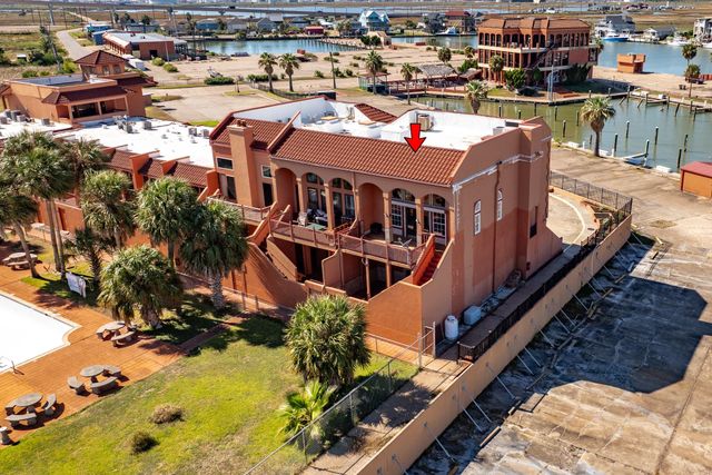 411 Sailfish Lane 101, Freeport, TX 77541