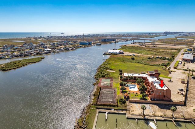 411 Sailfish Lane 101, Freeport, TX 77541