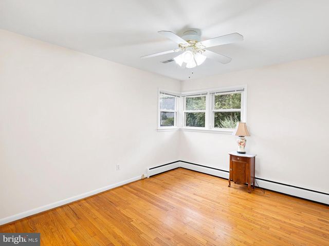 207 SUNSET RD, Newark, DE 19711