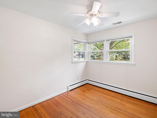 207 SUNSET RD, Newark, DE 19711