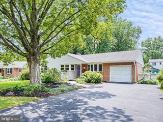 207 SUNSET RD, Newark, DE 19711