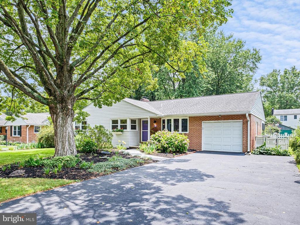 207 SUNSET RD, Newark, DE 19711