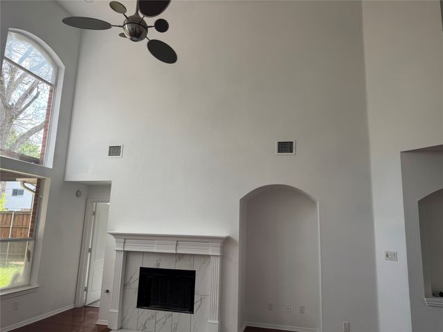 2105 Woodview Drive, Flower Mound, TX 75028