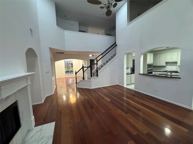 2105 Woodview Drive, Flower Mound, TX 75028