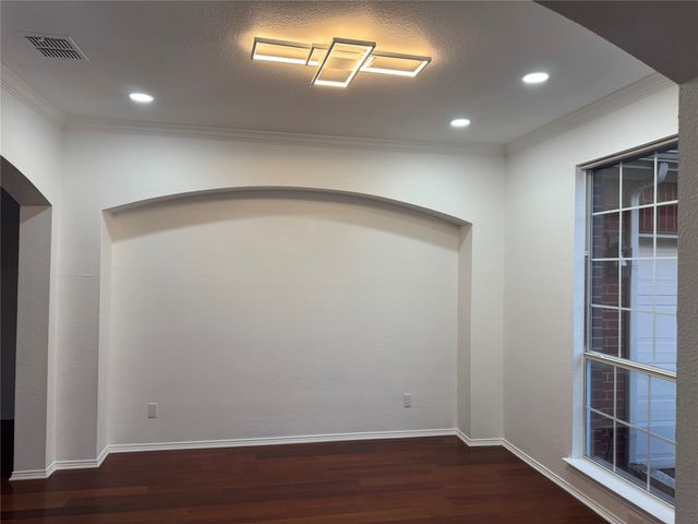 2105 Woodview Drive, Flower Mound, TX 75028