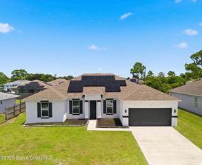 777 Indigo Street SE, Palm Bay, FL 32909