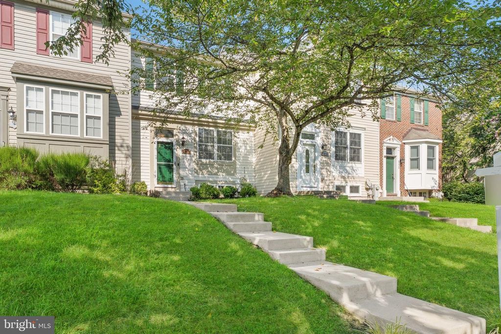8230 APPALACHIAN DR, Pasadena, MD 21122
