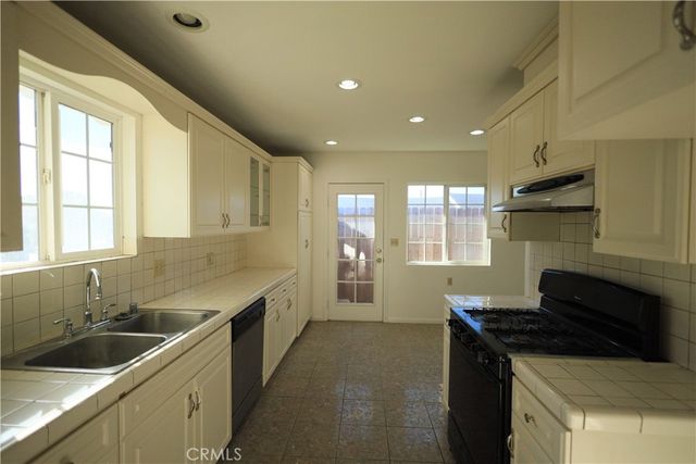 1283 Essex, Pomona, CA 91767