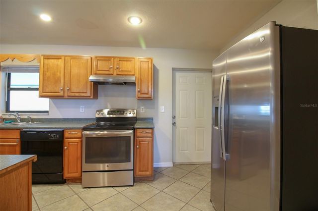 5619 6TH STREET SE, Highland City, FL 33846