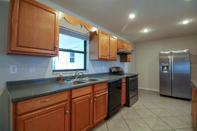 5619 6TH STREET SE, Highland City, FL 33846