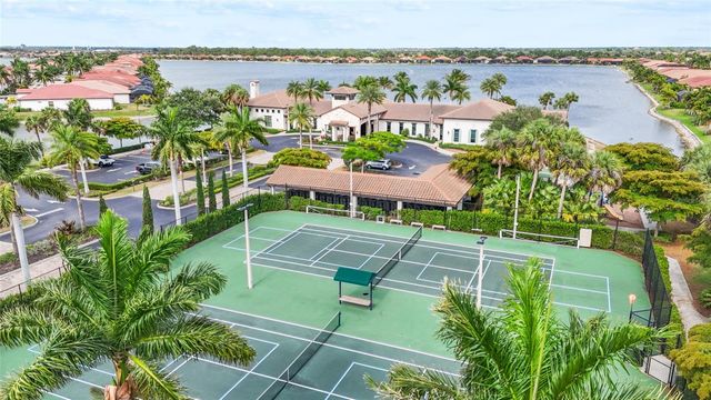 352 TOSCAVILLA BOULEVARD, Nokomis, FL 34275