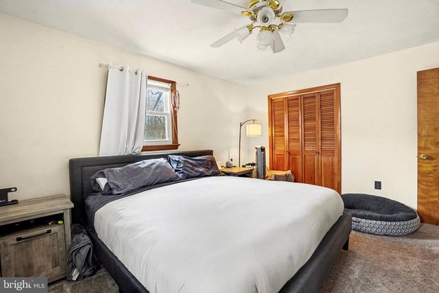 1252 BARLEY CORN SQ, Harrisburg, PA 17112