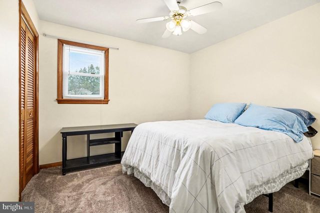 1252 BARLEY CORN SQ, Harrisburg, PA 17112