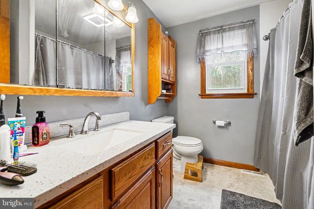 1252 BARLEY CORN SQ, Harrisburg, PA 17112