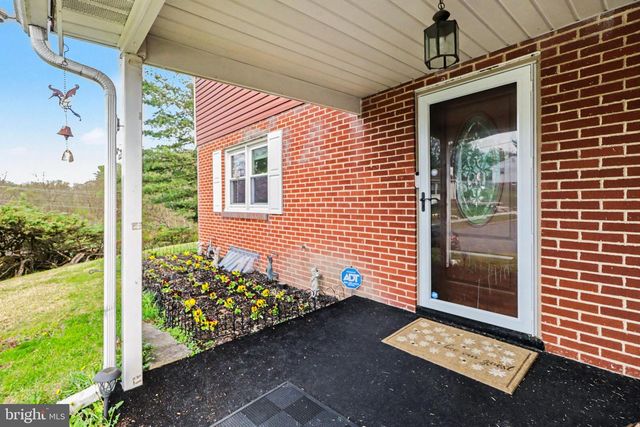 1252 BARLEY CORN SQ, Harrisburg, PA 17112