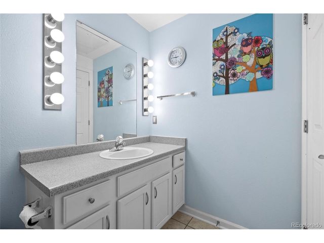 7454 E 28th Ave 3, Denver, CO 80238