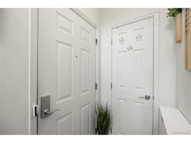 7454 E 28th Ave 3, Denver, CO 80238