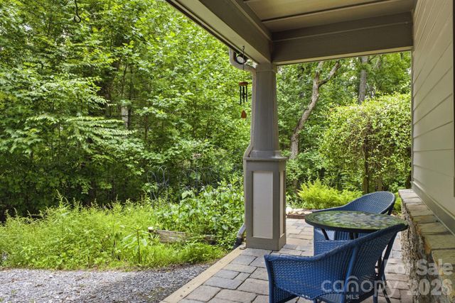 101 Reeds Creek Road, Fairview, NC 28730