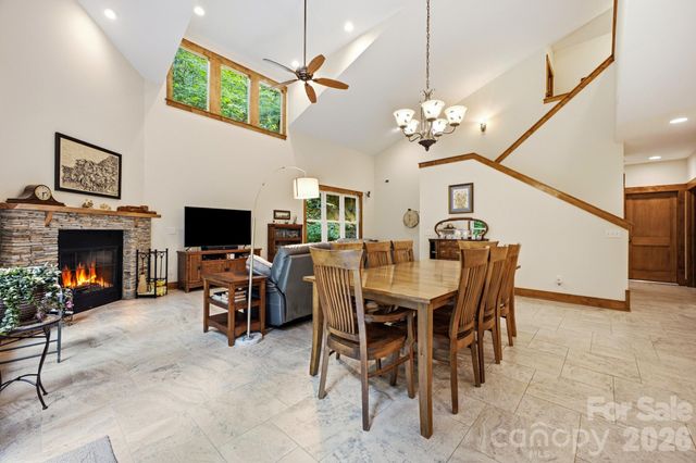 101 Reeds Creek Road, Fairview, NC 28730