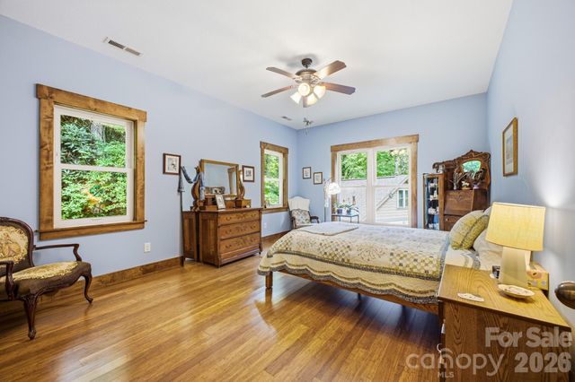101 Reeds Creek Road, Fairview, NC 28730