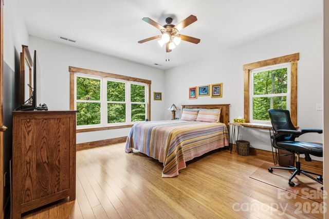 101 Reeds Creek Road, Fairview, NC 28730