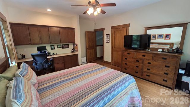 101 Reeds Creek Road, Fairview, NC 28730