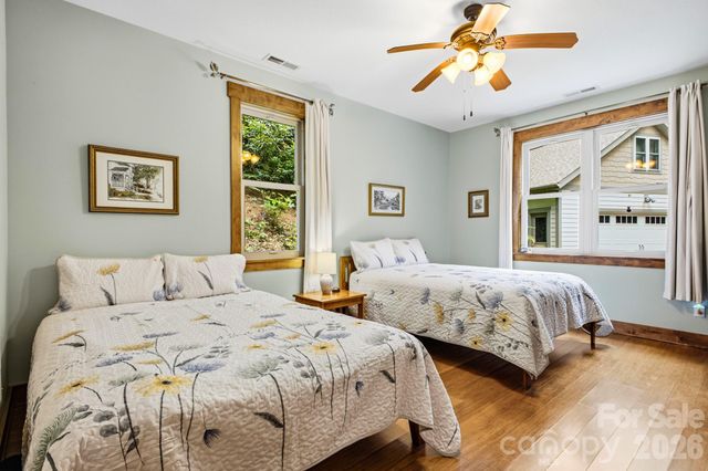 101 Reeds Creek Road, Fairview, NC 28730