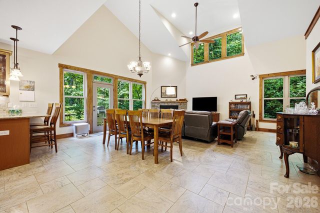101 Reeds Creek Road, Fairview, NC 28730