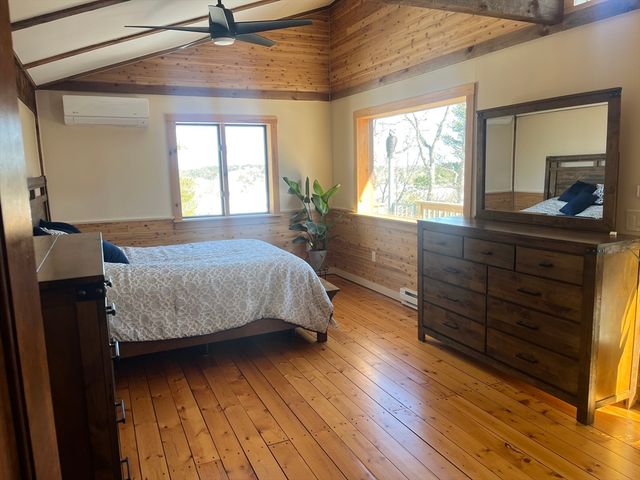 185 Black Cat Rd, Plymouth, MA 02360