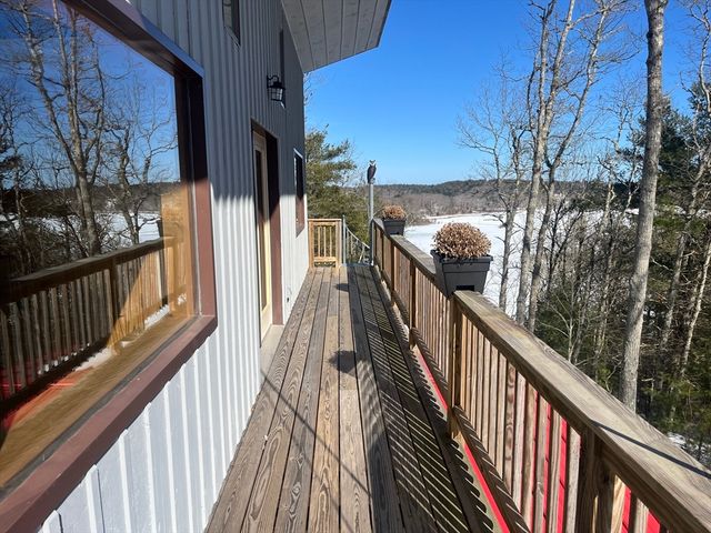 185 Black Cat Rd, Plymouth, MA 02360