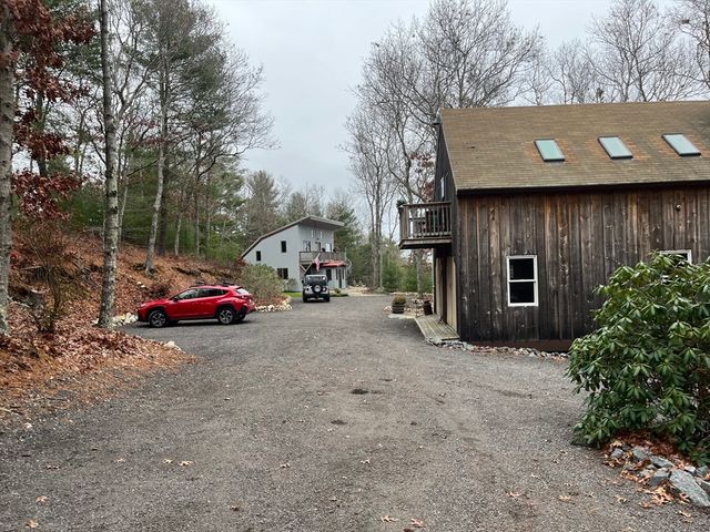 185 Black Cat Rd, Plymouth, MA 02360