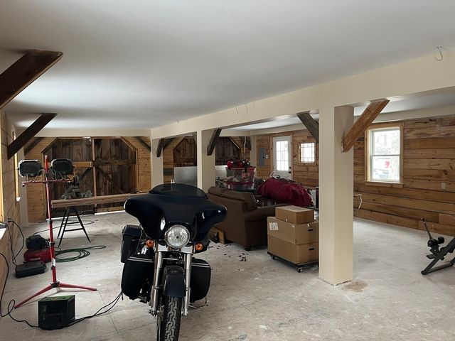 185 Black Cat Rd, Plymouth, MA 02360