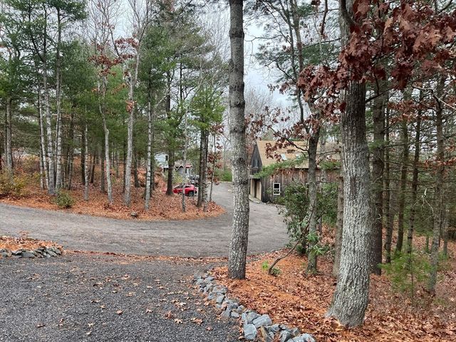 185 Black Cat Rd, Plymouth, MA 02360