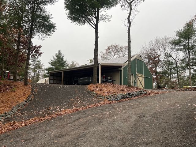 185 Black Cat Rd, Plymouth, MA 02360