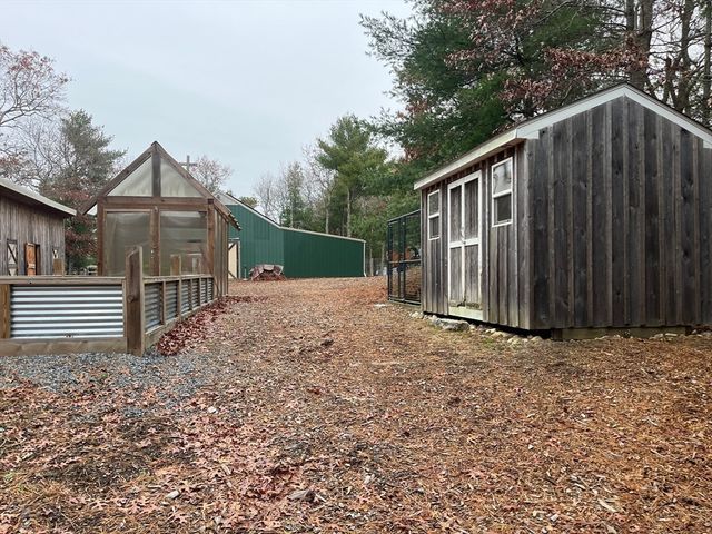 185 Black Cat Rd, Plymouth, MA 02360