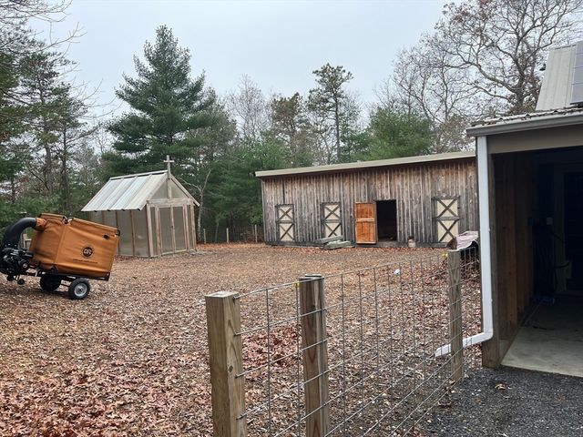 185 Black Cat Rd, Plymouth, MA 02360