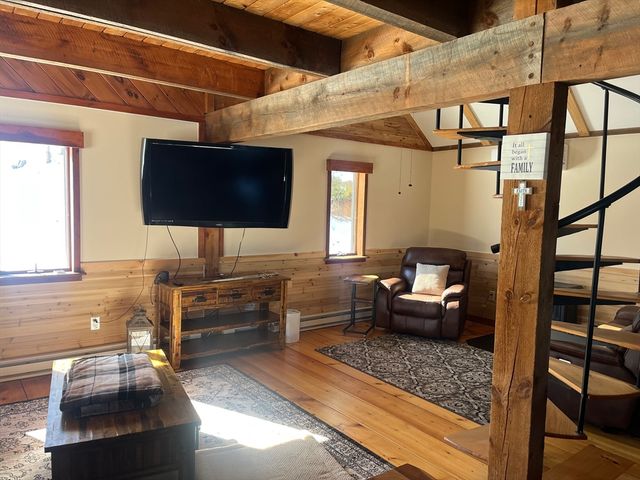 185 Black Cat Rd, Plymouth, MA 02360