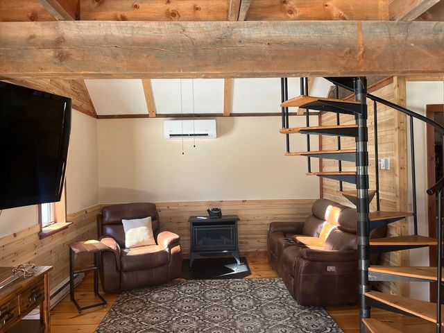 185 Black Cat Rd, Plymouth, MA 02360