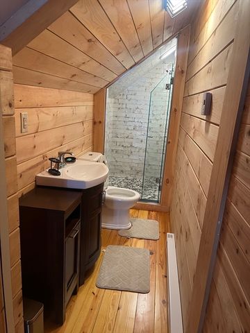 185 Black Cat Rd, Plymouth, MA 02360