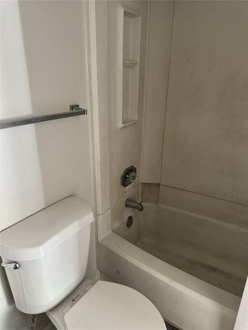 7402 Alabonson Rd 309, Houston, TX 77088