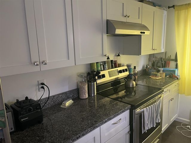 704 Virginia Place Place, Ypsilanti, MI 48198