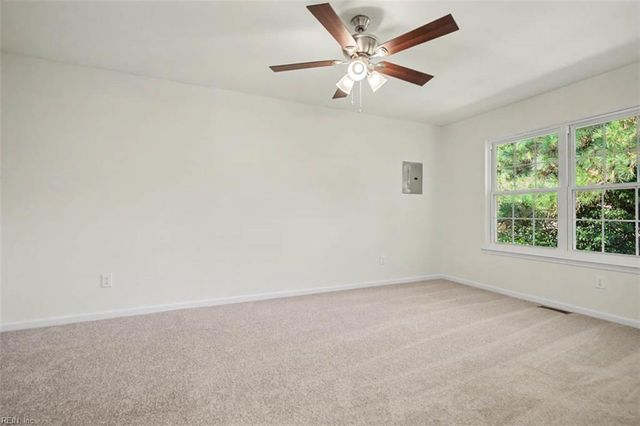 162 Hidden Lake PL, Newport News, VA 23602