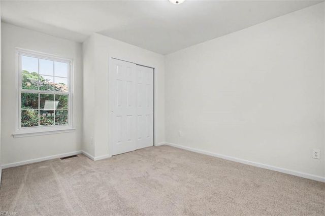 162 Hidden Lake PL, Newport News, VA 23602