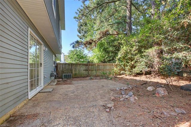162 Hidden Lake PL, Newport News, VA 23602
