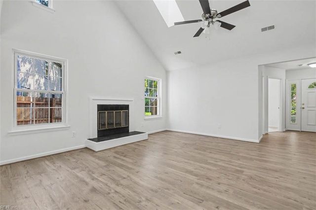 162 Hidden Lake PL, Newport News, VA 23602